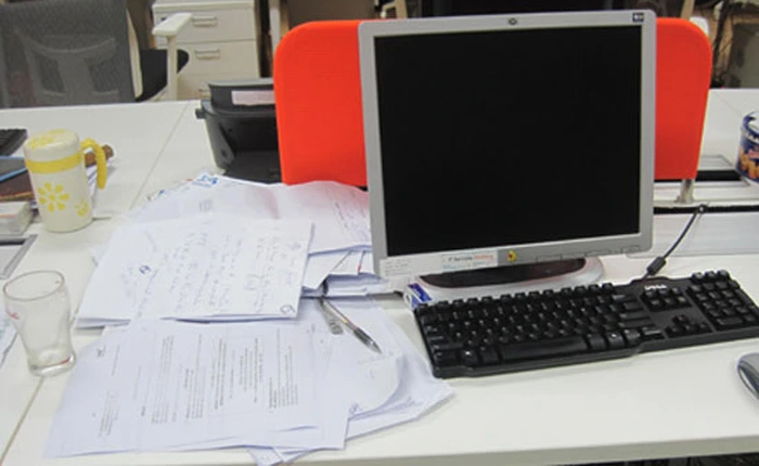 Sau lệnh "cấm ngủ trưa ở văn phòng", FPT IS gây sốc khi "siết" mỹ quan công sở