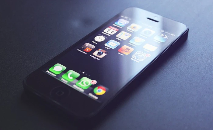 Apple thay thế pin miễn phí cho iPhone 5