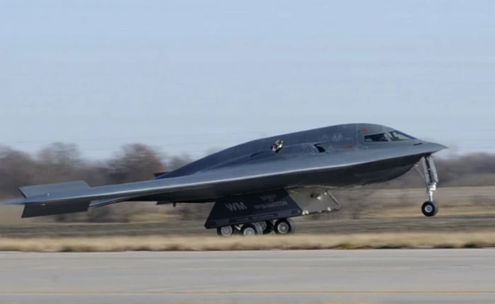 Khám phá điểm yếu duy nhất của siêu máy bay ném bom tàng hình B-2