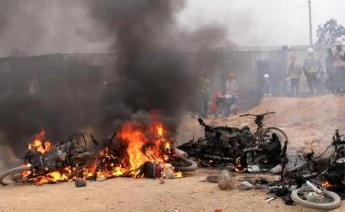 Vụ xô xát tại Samsung Thái Nguyên: Bài học từ vụ bạo loạn tại nhà máy Foxconn