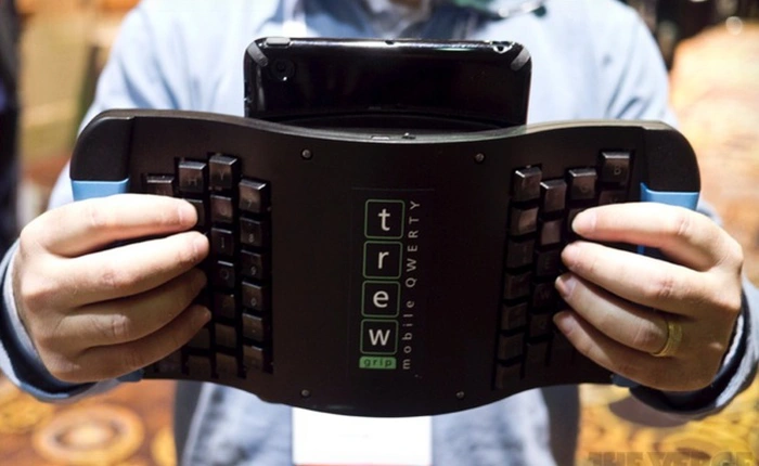 Những sản phẩm vô dụng dù được gán mác "công nghệ"