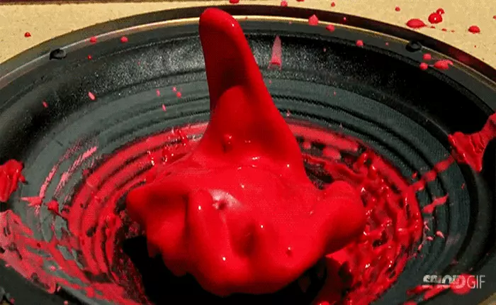 [Video] Chất lỏng kỳ lạ nhảy múa như kỹ xảo 3D