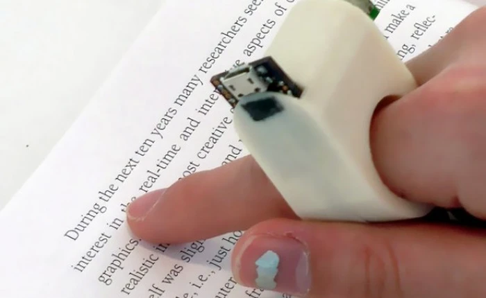 Thiết bị đọc gọn nhẹ mới cho người khiếm thị