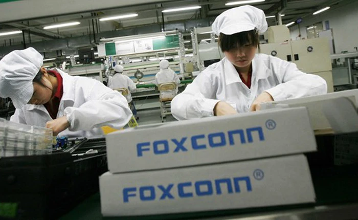 Công nhân sản xuất iPhone 6 kiếm được 17 USD/ngày