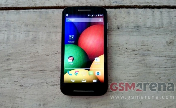 Moto E chính thức ra mắt với giá 2,5 triệu đồng
