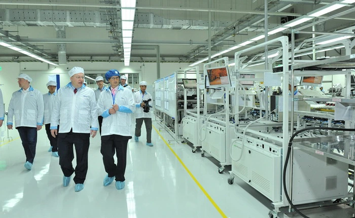 Nokia VN sản xuất Lumia 630, Lumia 530