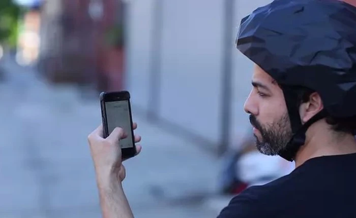 MindRider – chiếc mũ bảo hiểm có khả năng đọc suy nghĩ của người lái xe