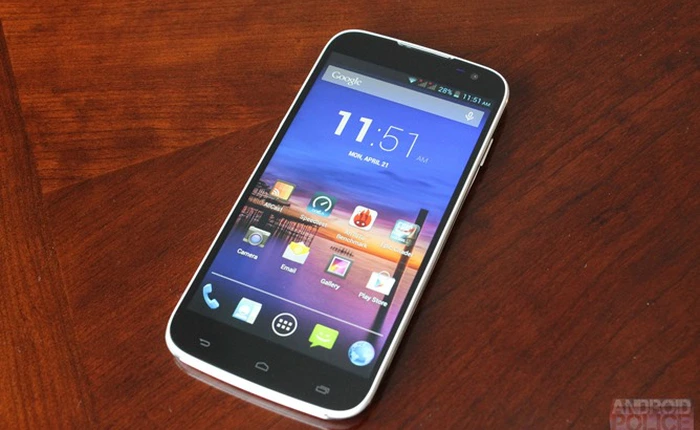 Phablet Studio 6.0 HD tầm trung với giá bán hợp lí