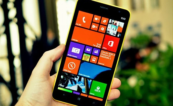 Nokia Lumia 1320 lần đầu giảm giá 1 triệu đồng