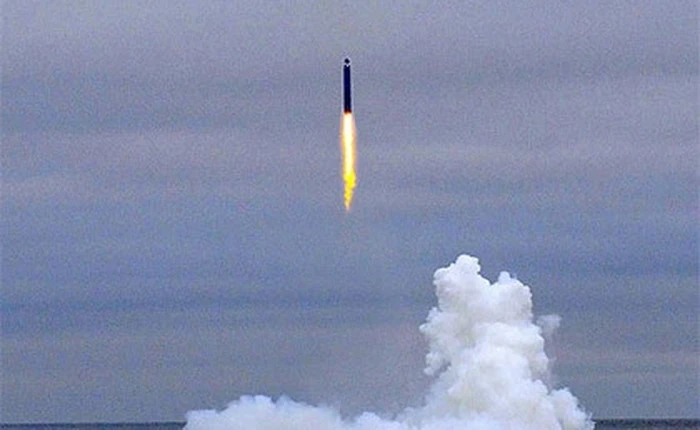 Nga thử nghiệm tên lửa đạn đạo tự phóng R-29 Lainer