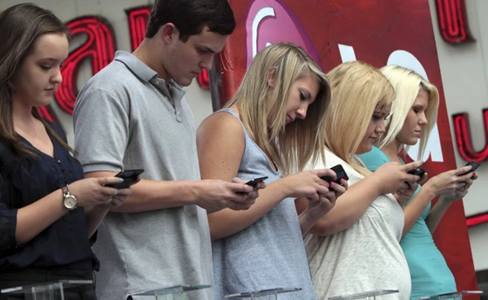 Bệnh nghiện smartphone đã có pháp danh khoa học