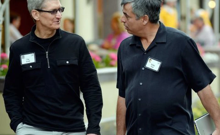 Phó chủ tịch cấp cao Apple tiếp tục "ném đá" cuốn sách mới viết về công ty