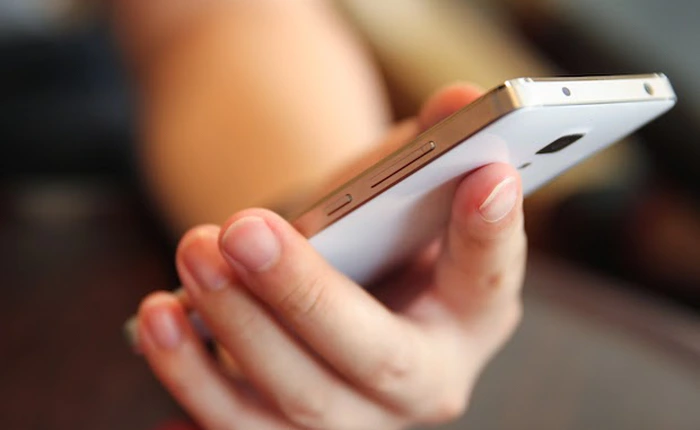 Cận cảnh Xiaomi Mi 4, rẻ, ngon nhưng có "bổ"?