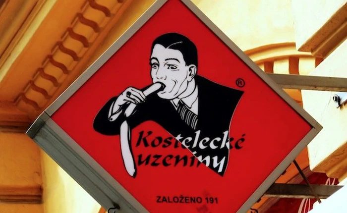 Những logo dễ tạo liên tưởng đến ý nghĩa “đen tối“