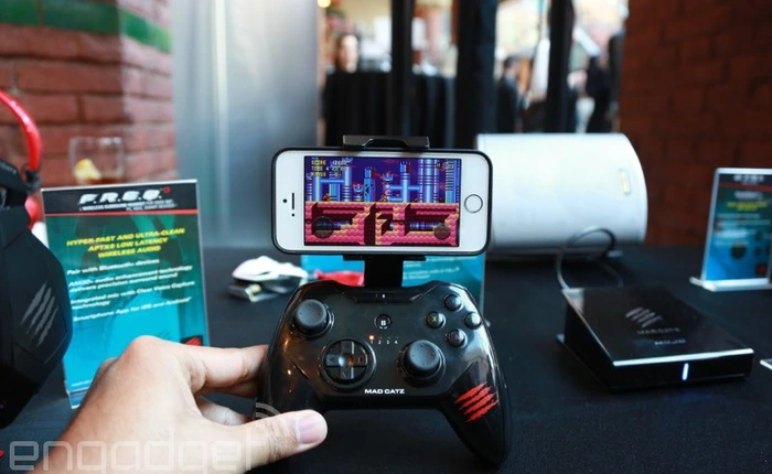 Mad Catz giới thiệu tay cầm giống Xbox để chơi game trên iOS 7