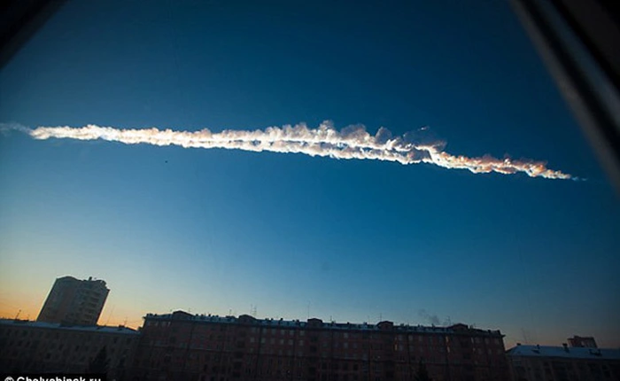 Tiểu hành tinh cỡ xe buýt suýt gây họa cho Trái đất