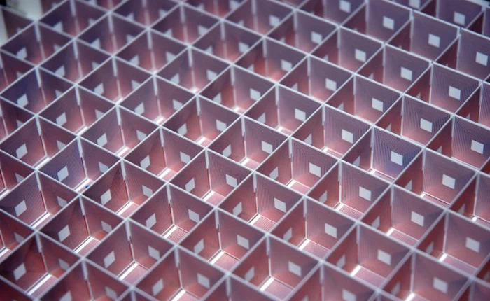 Sạc không dây từ khoảng cách xa nhờ siêu vật liệu