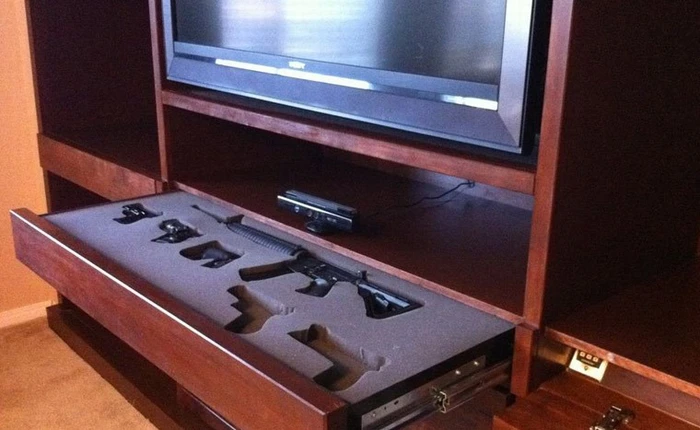 Xem cách người Mỹ cất giấu giữ súng trong nhà