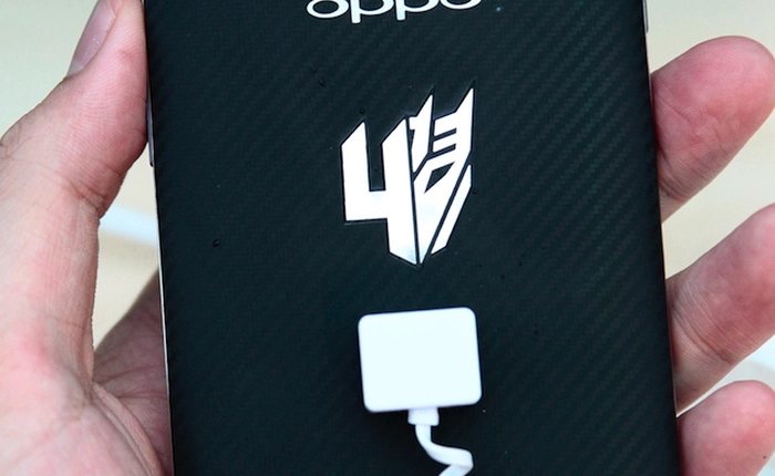 Smartphone màn hình 2K chính hãng đầu tiên bán ra tại Việt Nam giá 12,5 triệu đồng