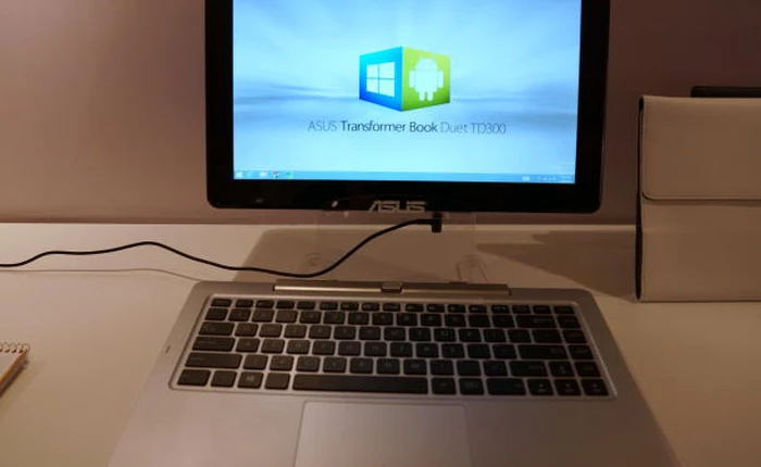 Tin đồn: Google buộc Asus phải từ bỏ thiết bị chạy song song Android và Windows 8.1