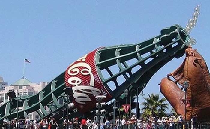 Internet có "bức tử" thương hiệu?