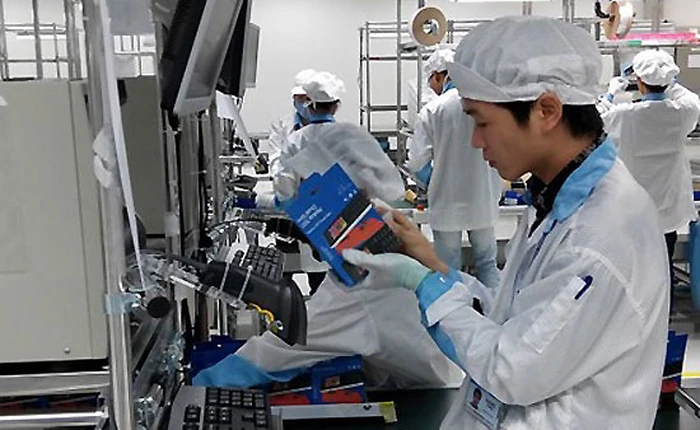 Microsoft được nhập dây chuyền cũ từ nước ngoài về Việt Nam