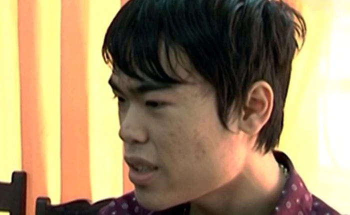 Khoe súng, đạn, thành tích giết người để ... quảng bá Facebook