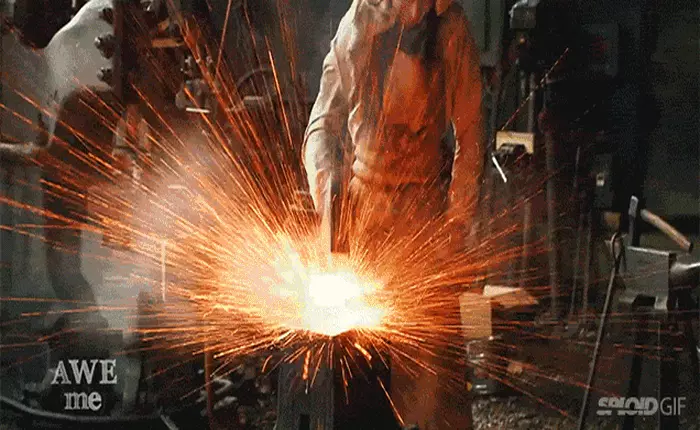 [Video] Xem quá trình rèn một thanh Katana theo cách truyền thống Nhật Bản