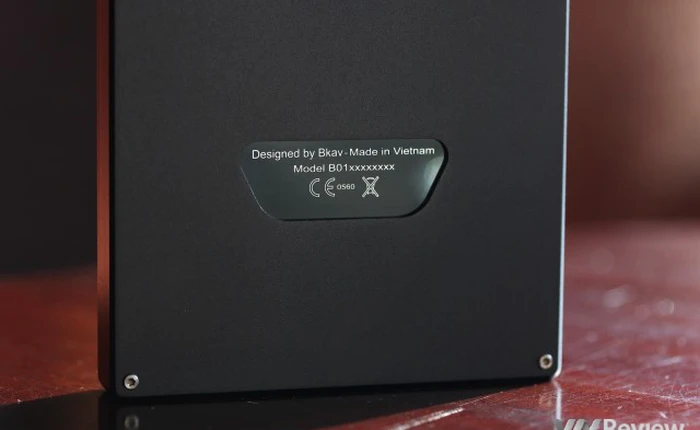 Chờ đợi siêu phẩm BPhone của Việt Nam trước giờ G: người hùng sẽ đến vào phút chót?