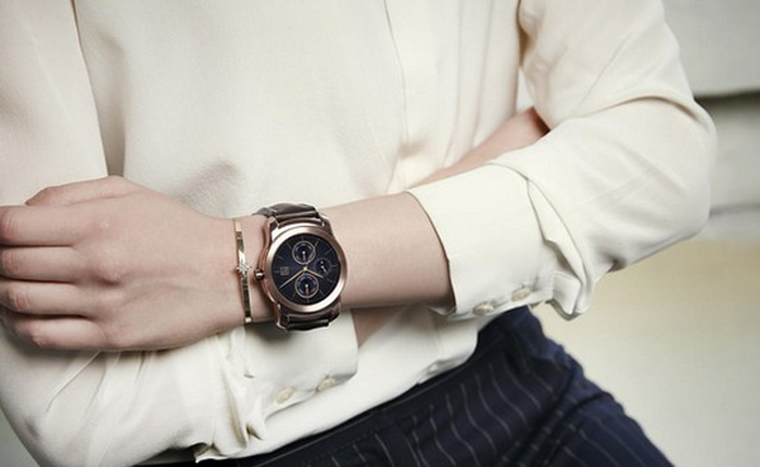 LG trình diễn video đồng hồ Watch Urbane mặt tròn, thiết kế kim loại