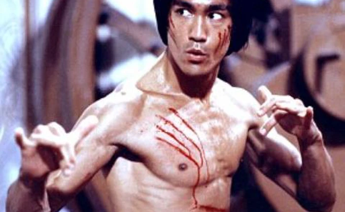 Bí kíp võ công của huyền thoại Lý Tiểu Long chính thức được đấu giá