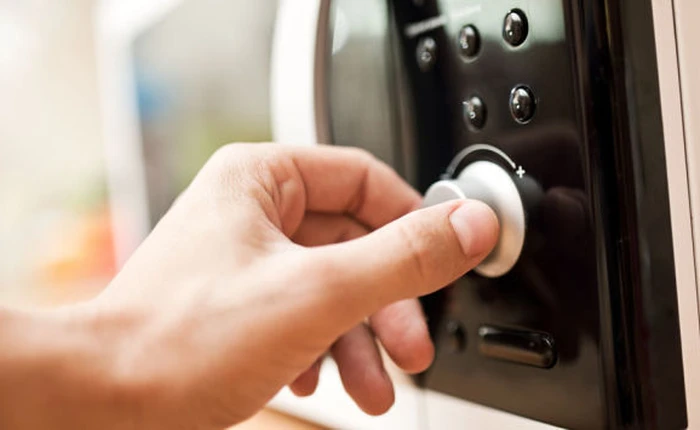 Tín hiệu sóng vô tuyến kỳ lạ ngoài hành tinh có thể xuất phát từ lò vi sóng