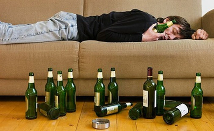 Nguyên nhân dẫn đến một loạt phản ứng lạ của cơ thể sau khi say