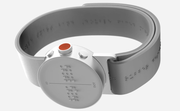 Đồng hồ thông minh đặc biệt dành cho người mù
