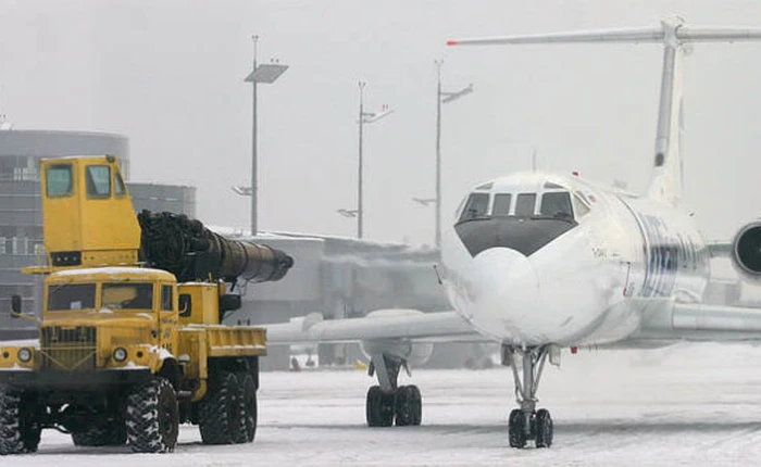 Ở Nga, máy phá băng chính là động cơ máy bay MiG-15