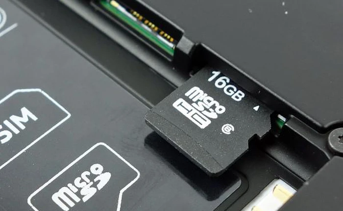 Thẻ nhớ dần biến mất trên smartphone vì lợi nhuận của nhà sản xuất?