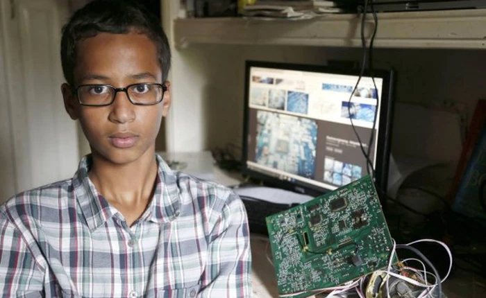 Ahmed Mohamed quyết định đến thăm Nhà Trắng và sẽ chuyển trường