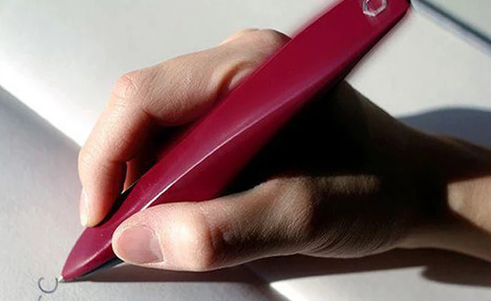 Chiếc bút biết rung mang lại tương lai cho bệnh nhân Parkinson