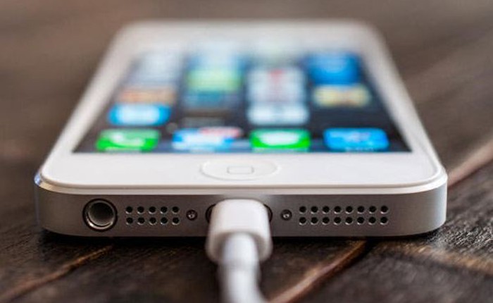 [Video] Bật mí bí kíp sạc pin nhanh trên iPhone trong chưa đầy 5 phút