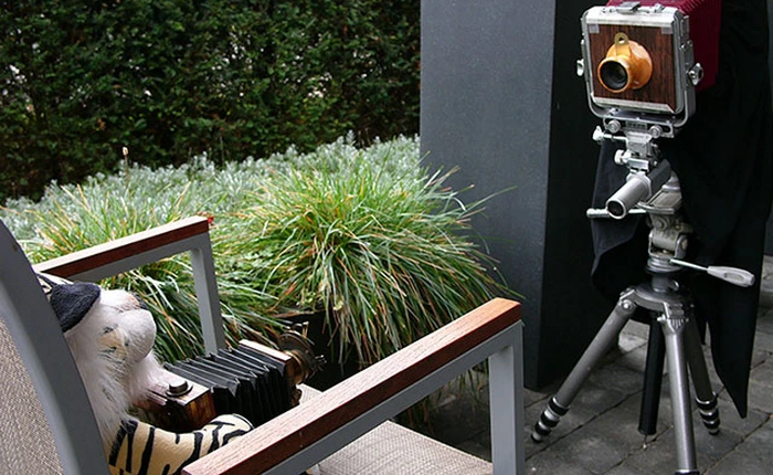 Độc đáo ống kính máy ảnh được chế tạo từ gỗ