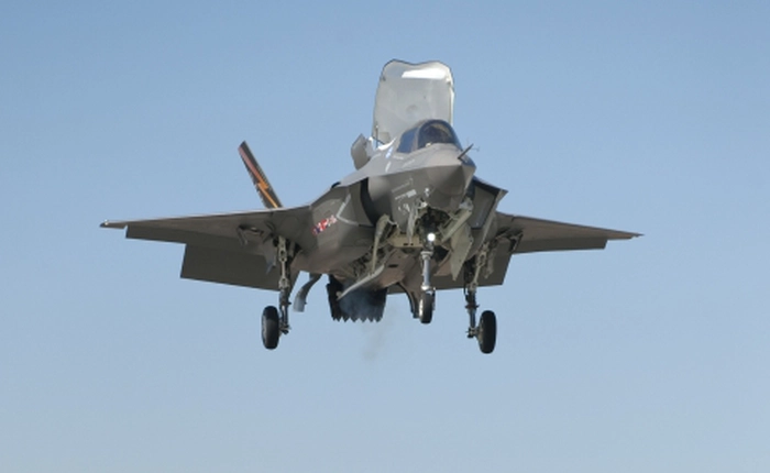 Khí tài quân sự đắt đỏ nhất mọi thời đại sắp được quân đội Mỹ đưa vào sử dụng