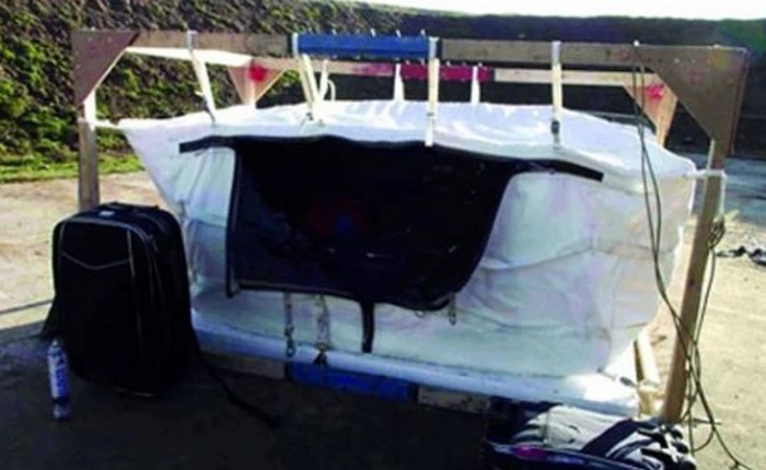 Túi Bay - vật dụng sẽ bảo vệ máy bay khỏi những vụ đánh bom