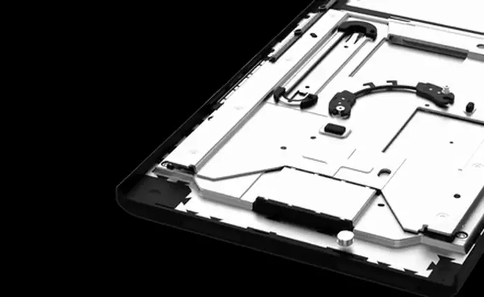 Thiết kế tinh xảo bên trong BlackBerry Priv