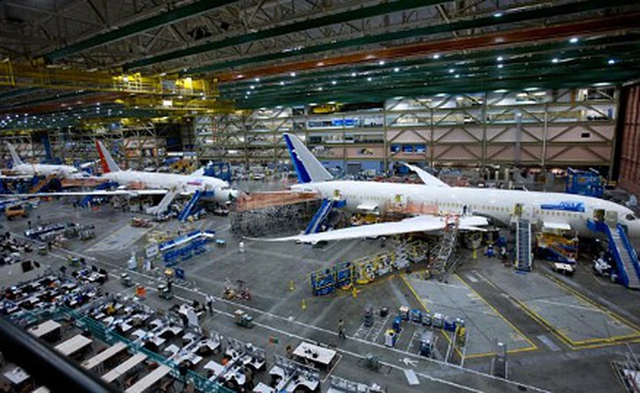 Video 4 phút quá trình lắp ráp Boeing 787-9 Dreamliner