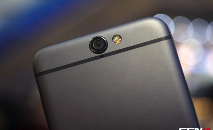 HTC tung quảng cáo One A9: đá tung những trái Táo