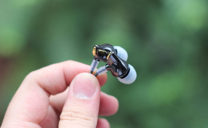 Giáng Sinh này chọn tai nghe gì tặng "gấu"?