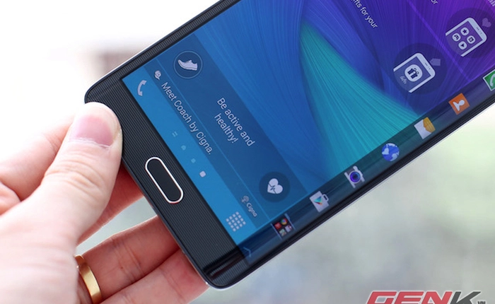 Smartphone màn hình cong: Có đáng để trải nghiệm?