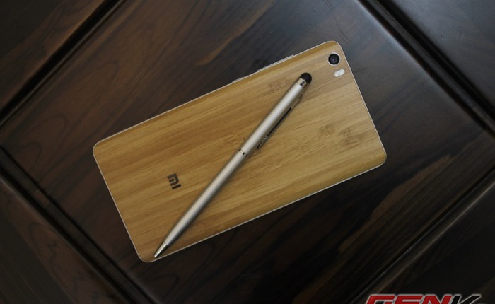 Đánh giá Xiaomi Mi Note vỏ tre: giấc mơ sánh ngang iPhone 6 Plus vẫn còn xa...