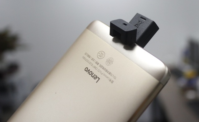 Trải nghiệm nhanh Lenovo Vibe P1: smartphone hay pin sạc dự phòng?