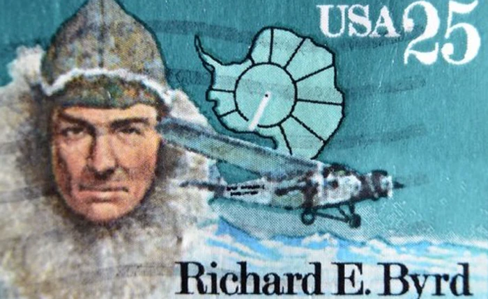 28/11/1929 - Richard Evelyn Byrd trở thành người đầu tiên bay qua Nam Cực
